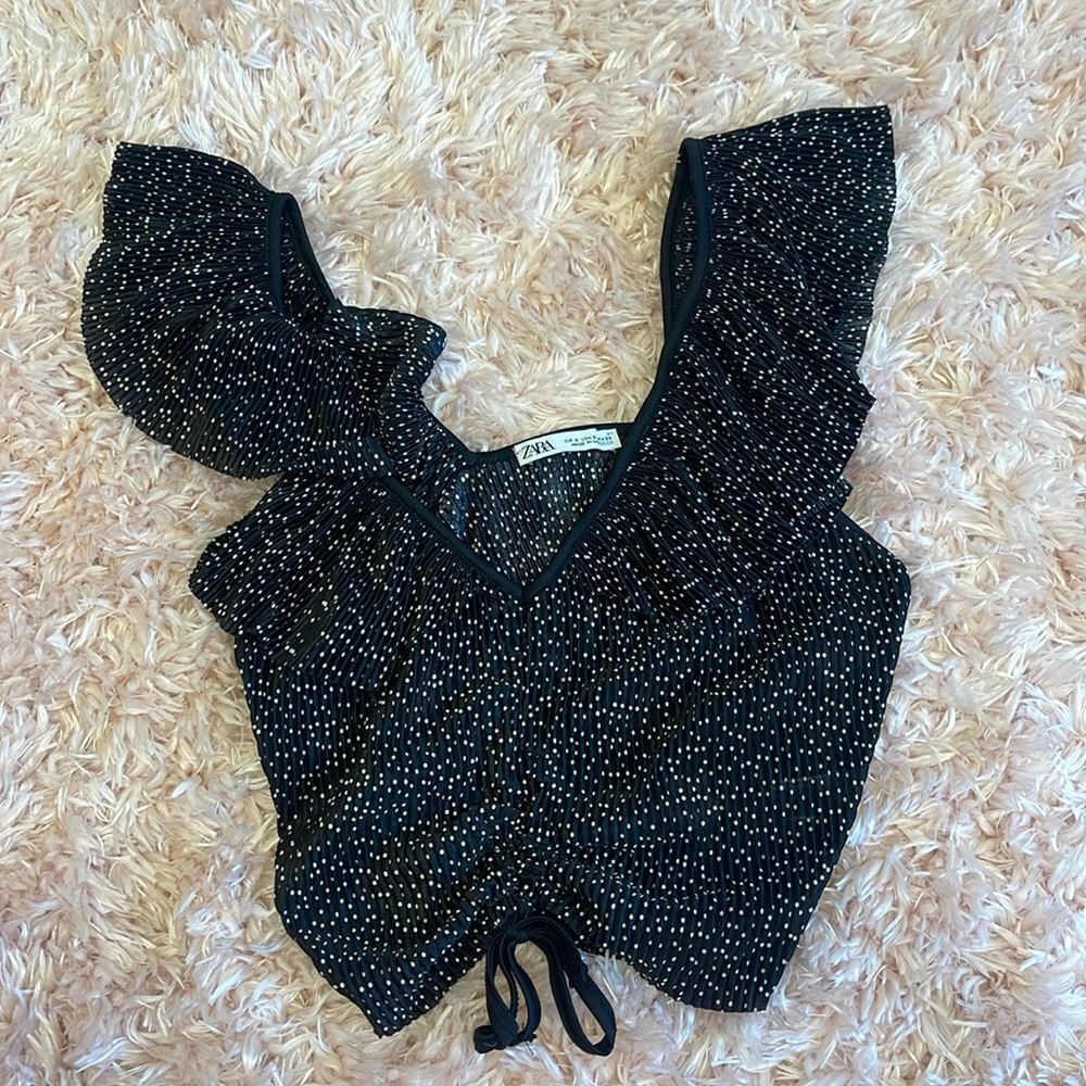 Zara ruffled sleeve top